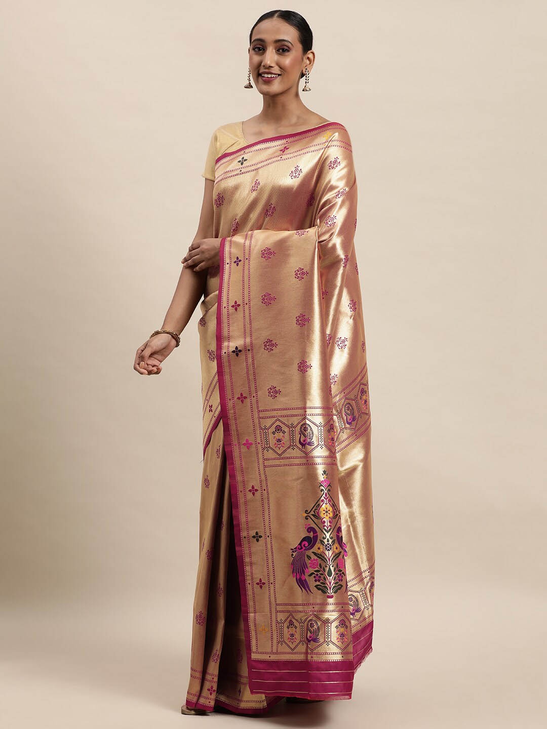 

Royal Rajgharana Saree Floral Zari Pure Silk Paithani Sarees, Magenta