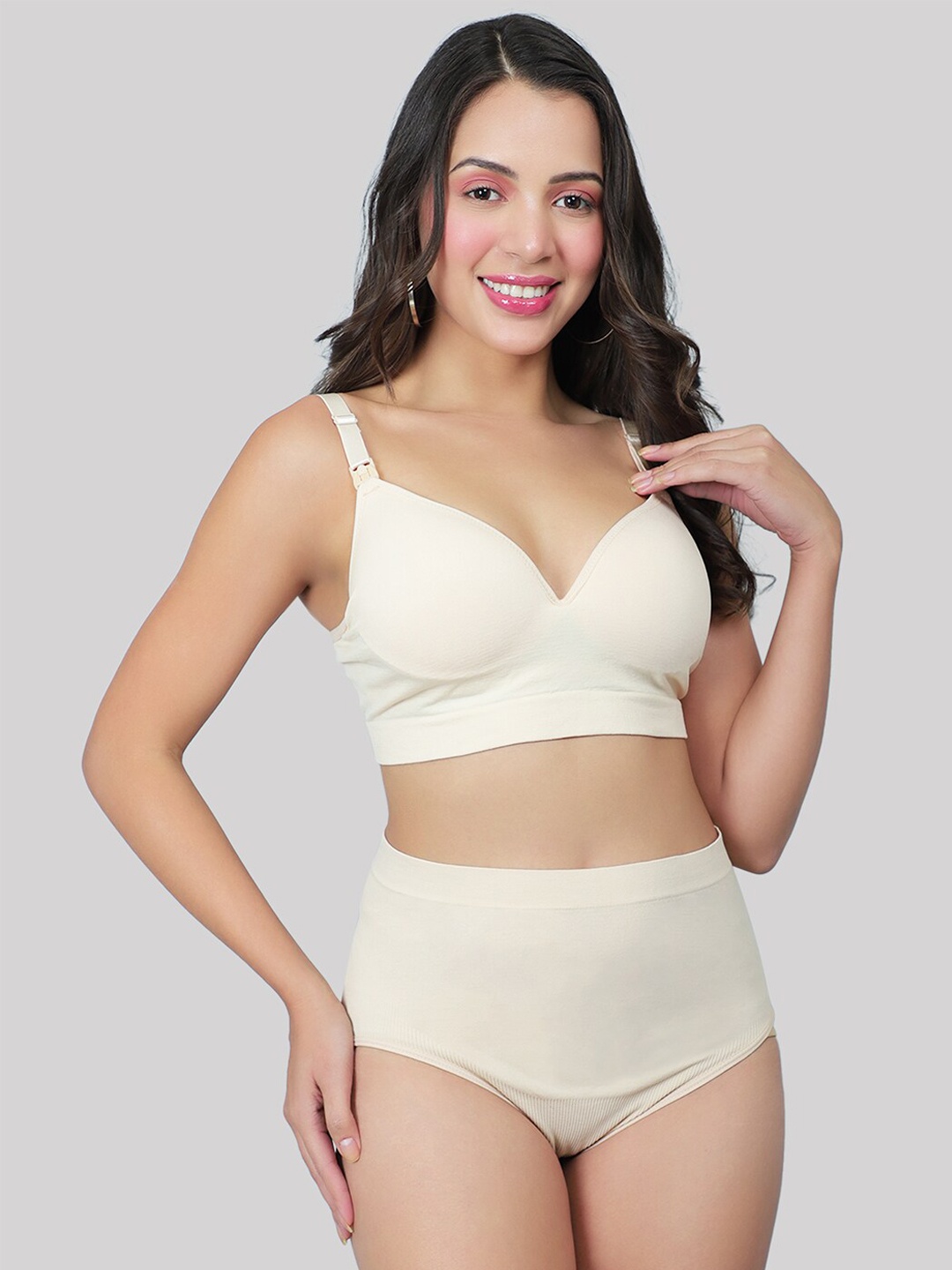 

Momsoon Maternity Nursing Bra & Panty Set 8904329819706, Beige