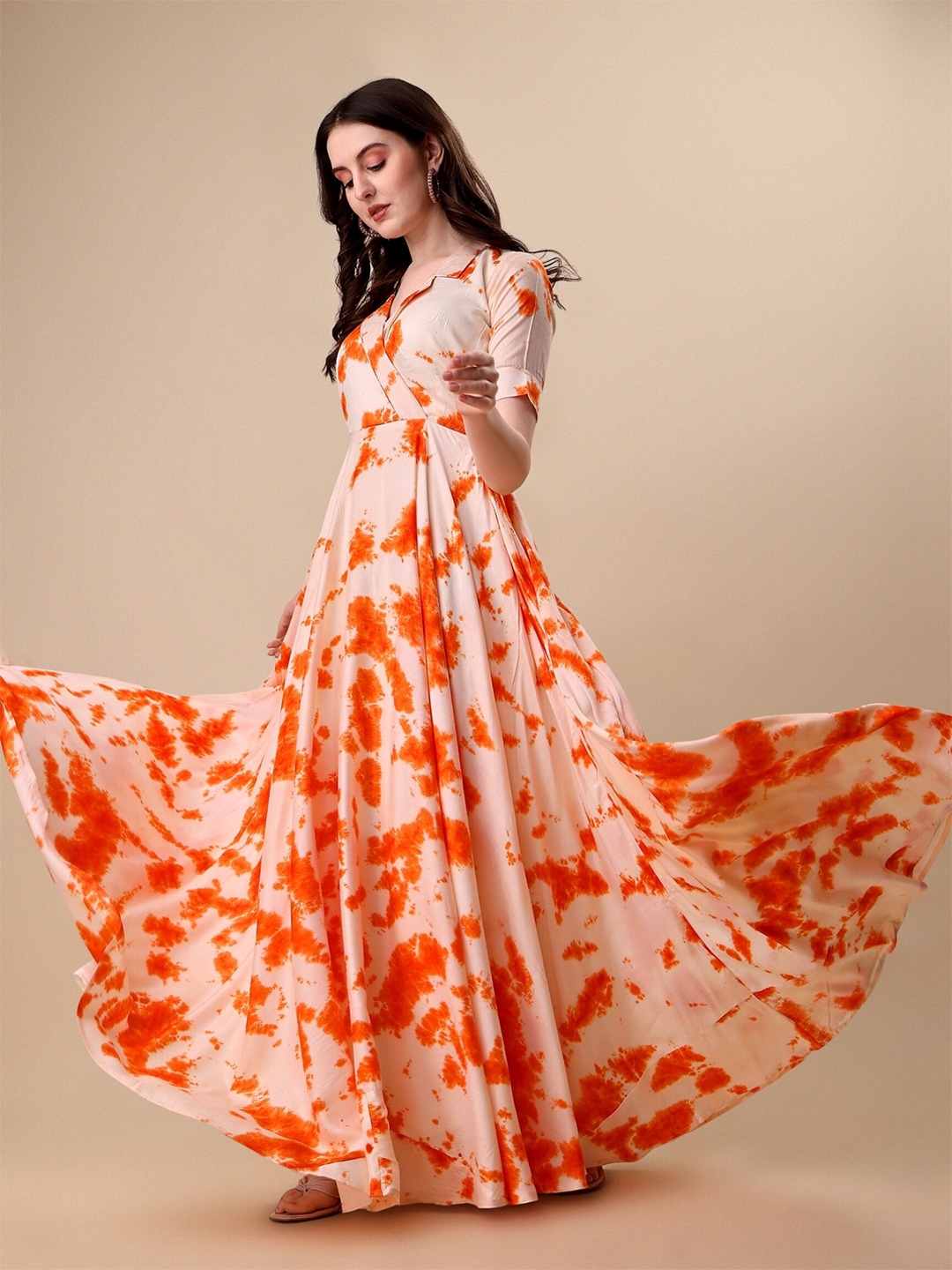 

Vaidehi Fashion Tie And Dye Maxi Dress, Orange