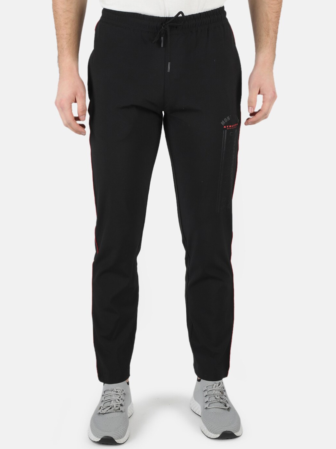 

Monte Carlo Men Slim Fit Joggers, Black