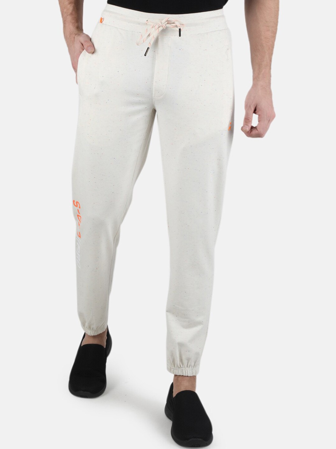 

Monte Carlo Men Slim Fit Cotton Joggers, Off white