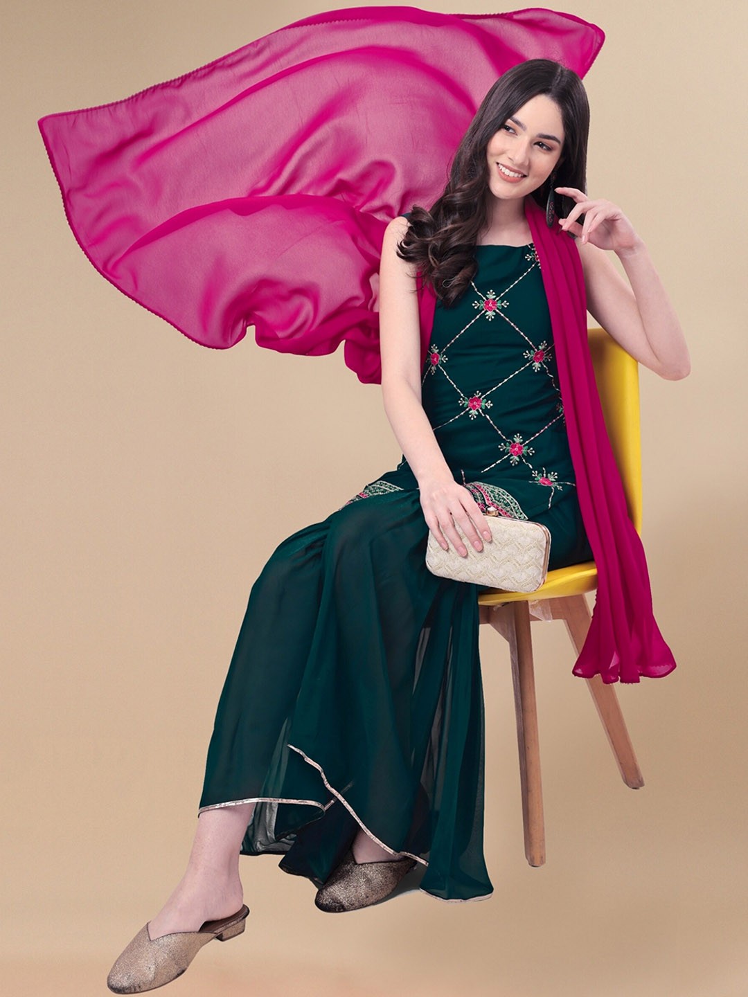 

Vaidehi Fashion Women Floral Embroidered Georgrtte Kurta with Sharara & Dupatta, Green