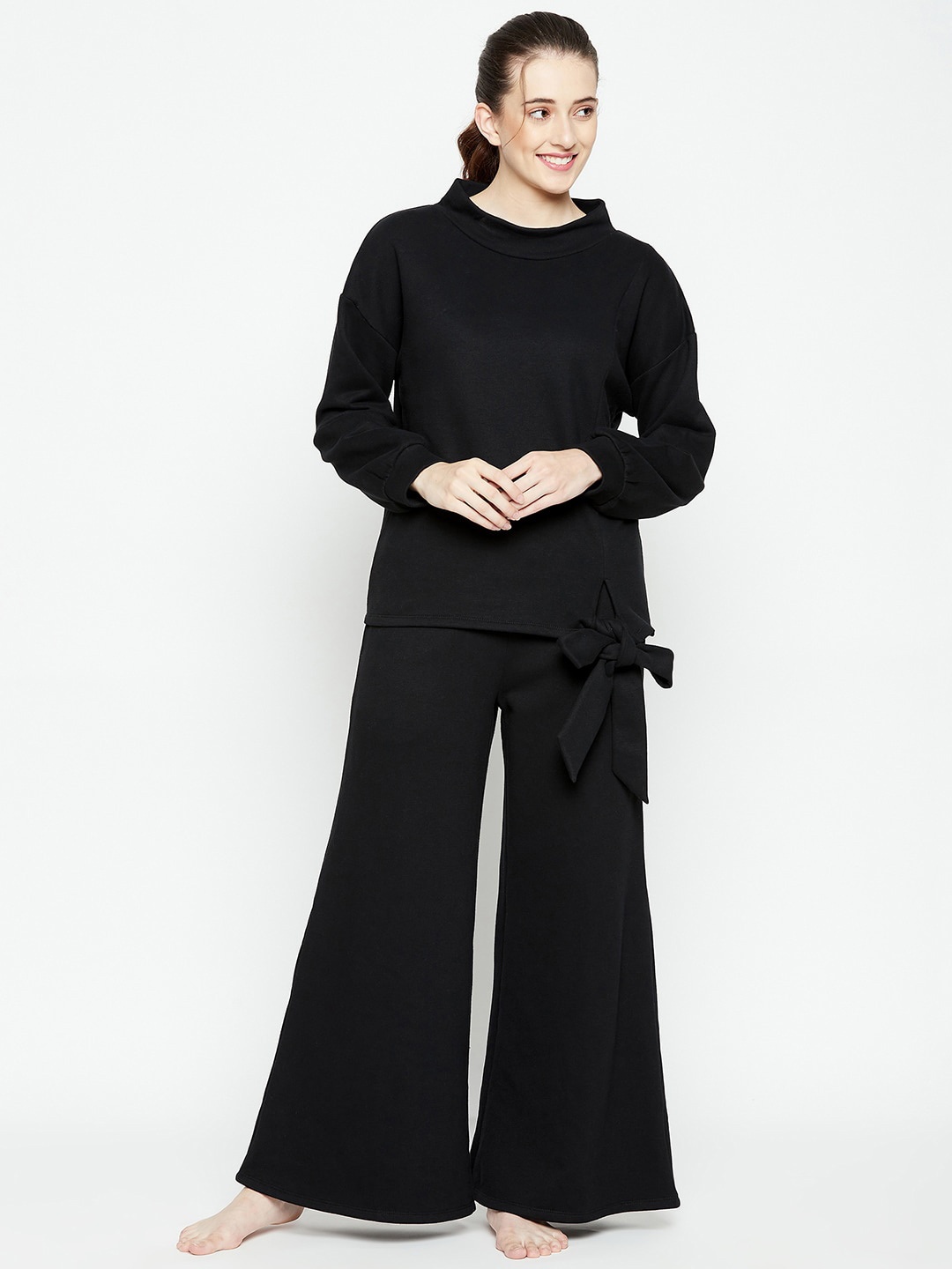 

CHILL WINSTON Women Round Neck Night Suit, Black