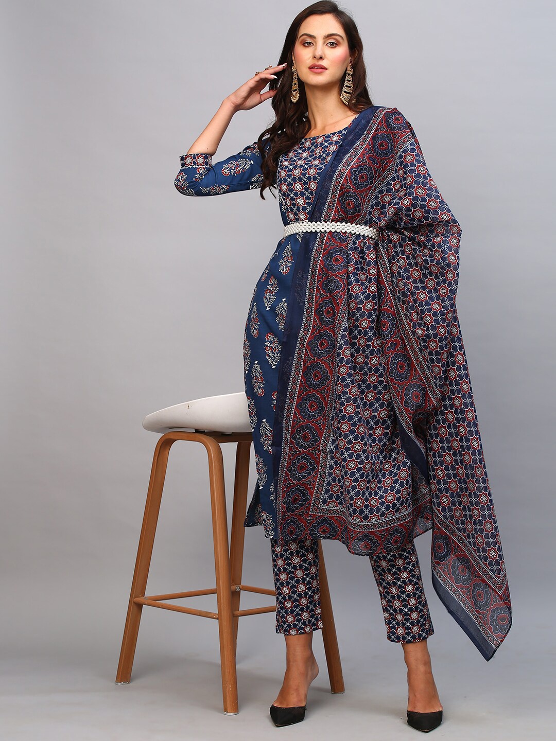 

KALINI Women Floral Printed Kurta with Trousers & Dupatta, Navy blue