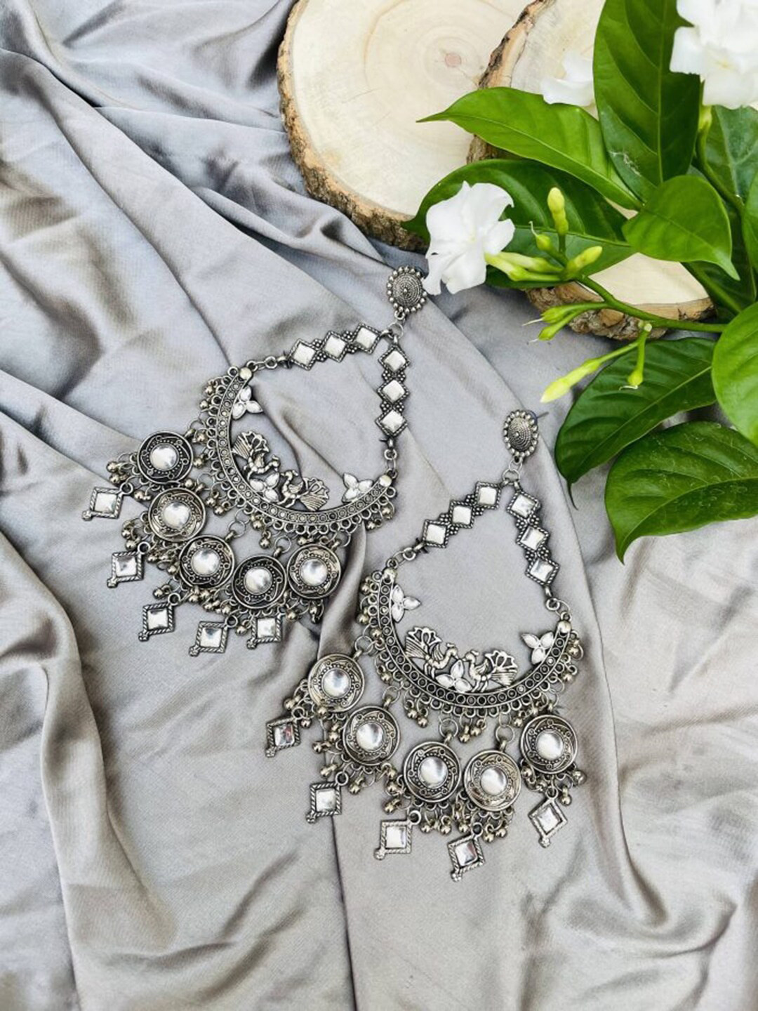 

VAGHBHATT Silver Plated Oxidised Stone Studded Crescent Shaped Chandbalis Earrings