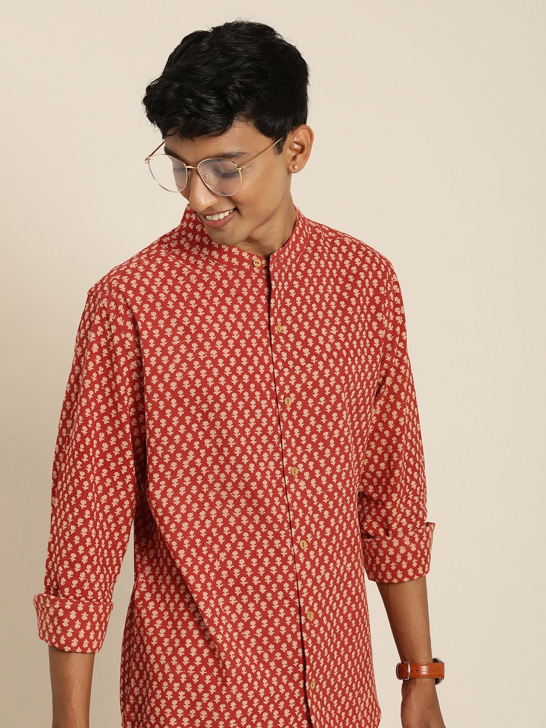

Taavi Men Bagru Pure Cotton Opaque Floral Casual Shirt, Rust