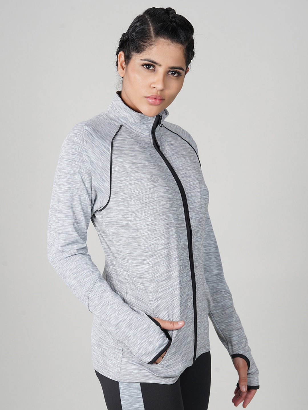 

NIVIA Women Reflective Strip Dry Fit Running Sporty Jacket, Grey