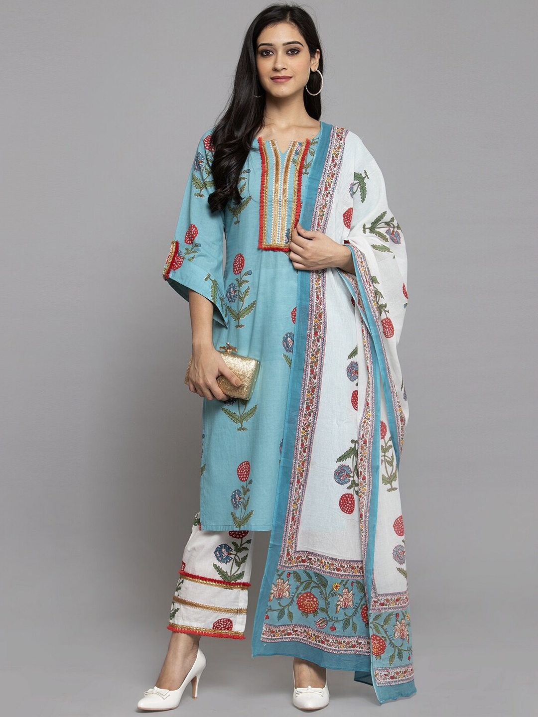 

Get Glamr Notch Neck Floral Printed Gotta Patti Pure Cotton Kurta With Palazzos & Dupatta, Blue