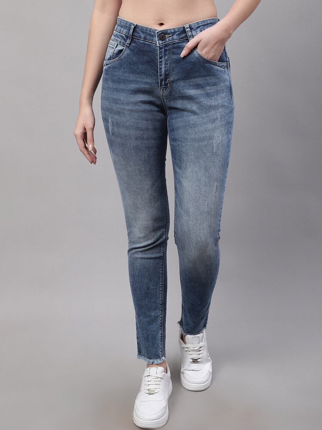 

Cantabil Women Skinny Fit Low Distress Heavy Fade Stretchable Jeans, Blue
