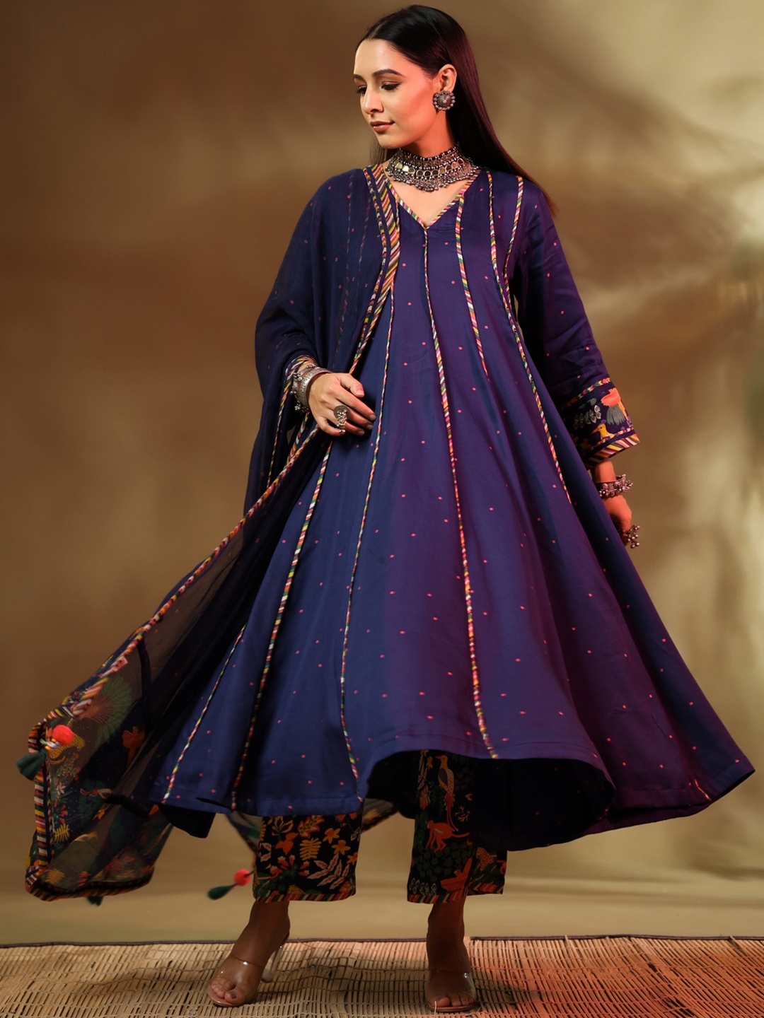 

Baise Gaba Women Navy Blue & Coral Satin Anarkali Kurta