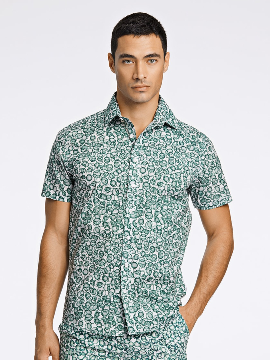

LINDBERGHMen Slim Fit Abstract Printed Casual Shirt, Green