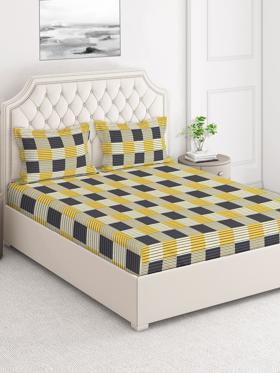 

Layers Firenze Yellow & Grey Geometric 140 TC Flat Cotton King Bedsheet & 2 Pillow Covers