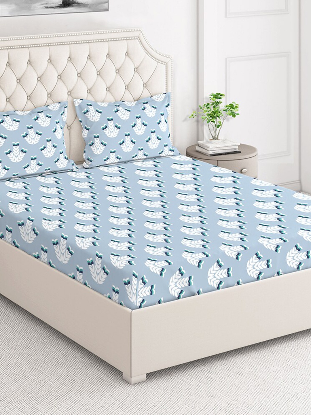 

Layers Firenze Blue & White 140 TC Flat Cotton Queen Bedsheet with 2 Pillow Covers
