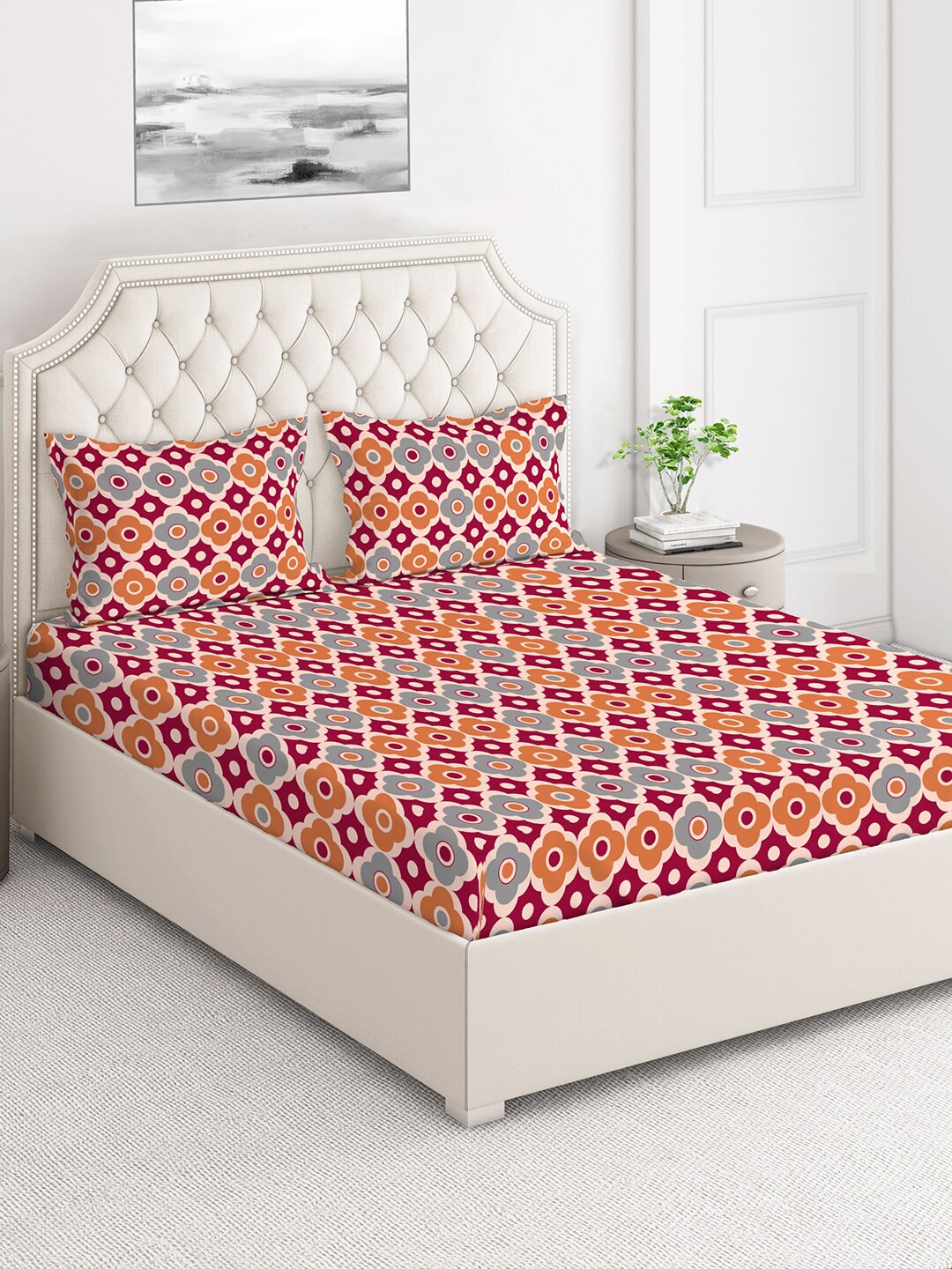 

Layers Firenze Red & Orange Floral 140 TC Flat Cotton King Bedsheet with 2 Pillow Covers