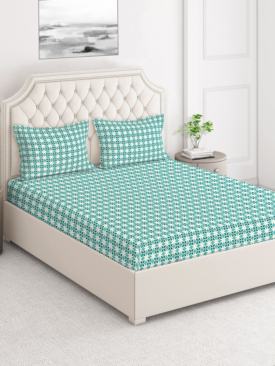

Layers Firenze Green Geometric 140 TC Cotton Flat King Bedsheet with 2 Pillow Covers