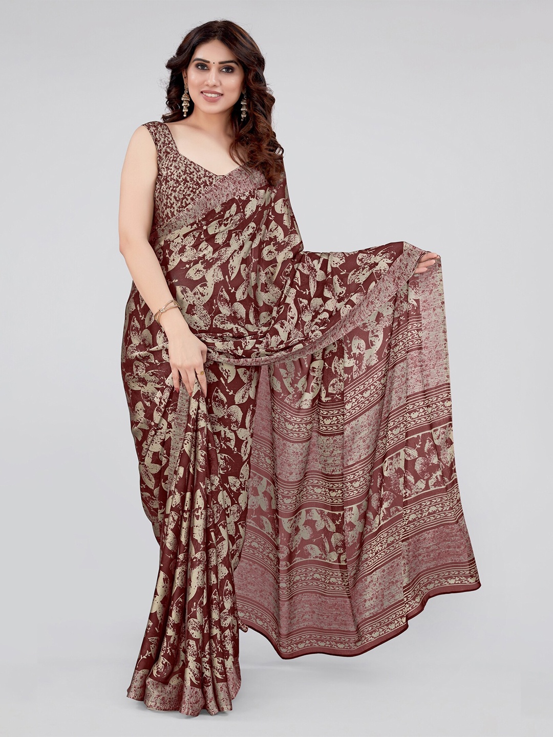 

KALINI Floral Printed Saree, Maroon
