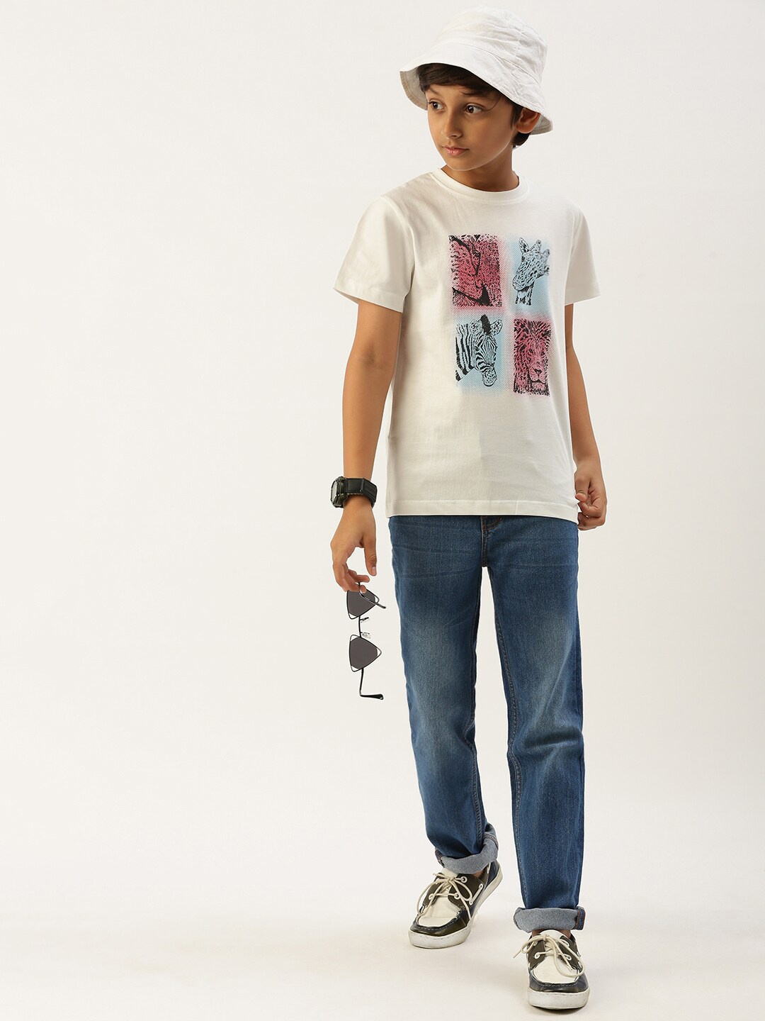 

PIPIN Boys Conversational Print Cotton T-shirt, Off white