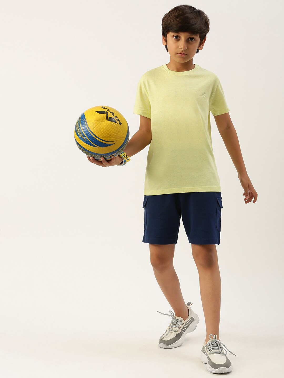 

PIPIN Boys Yellow Applique T-shirt