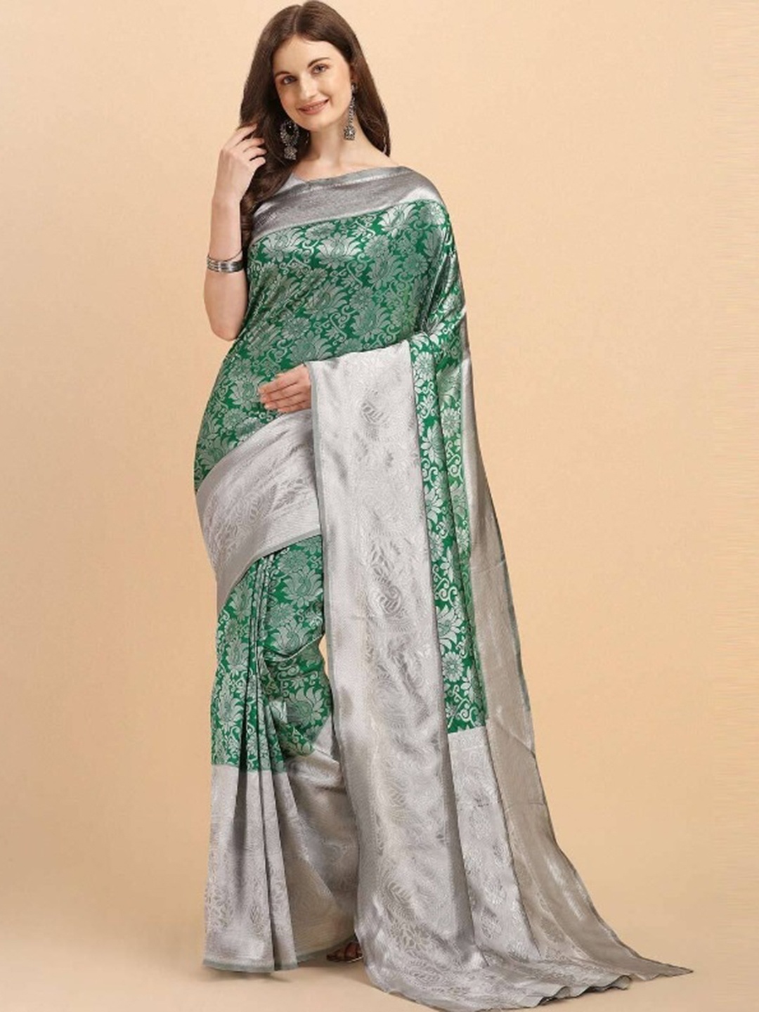 

Fashionuma Woven Design Zari Saree, Green