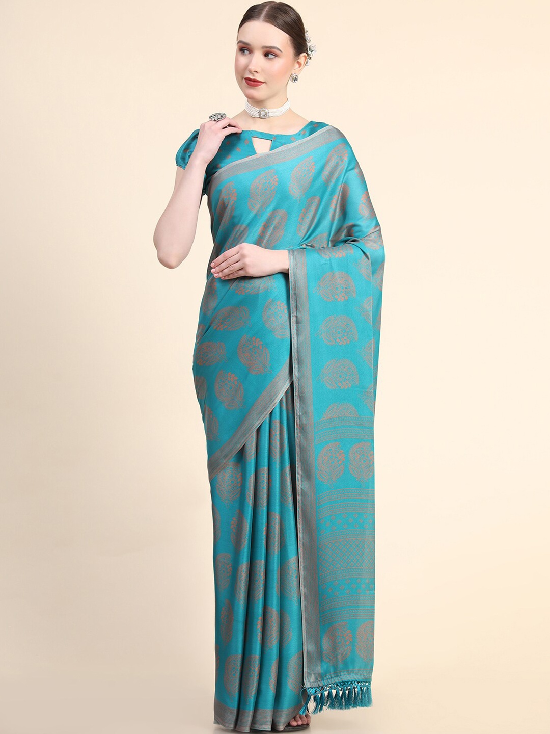 

Leeza Store Ethnic Motifs Poly Chiffon Saree, Blue