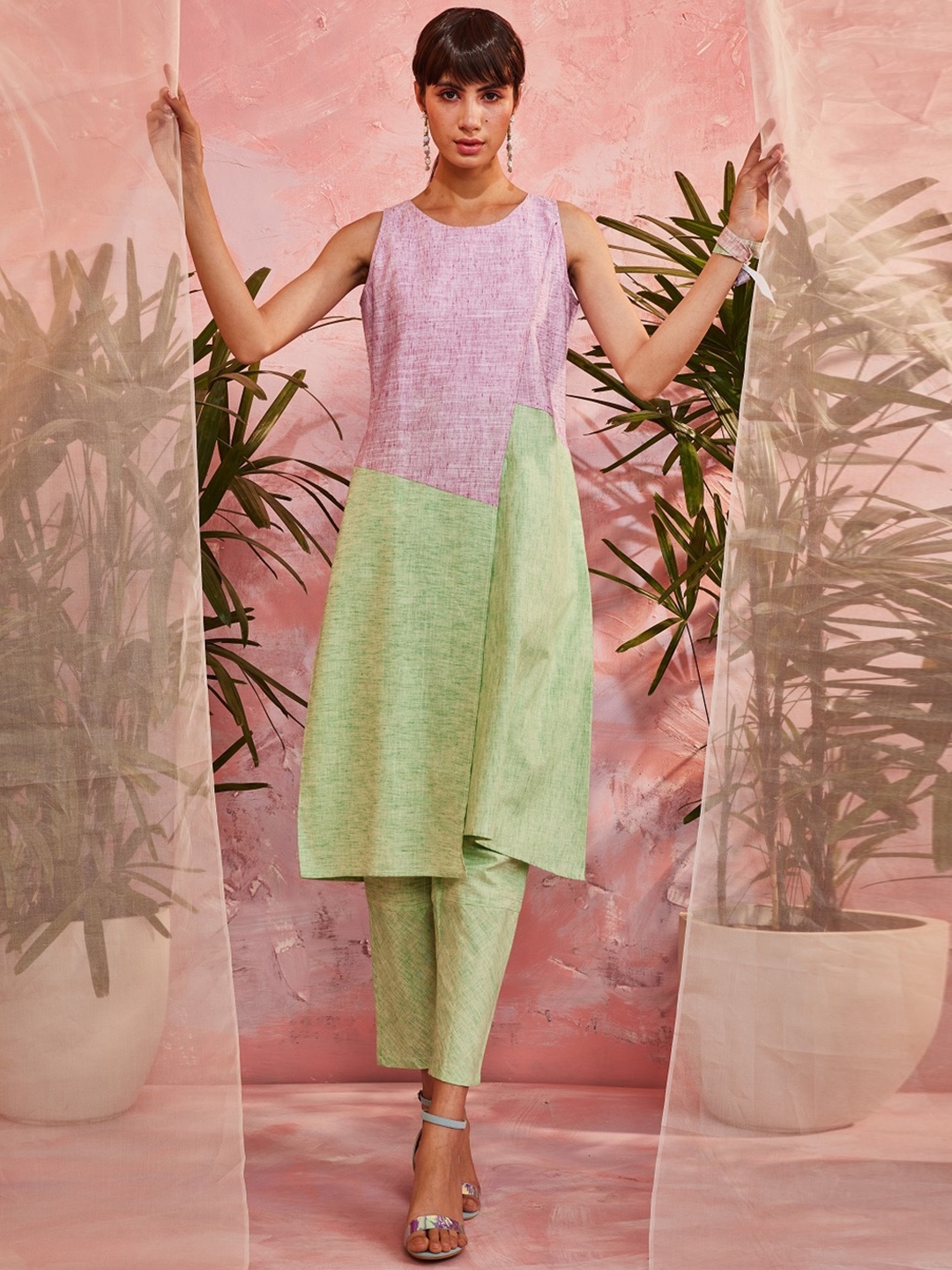 

charkhee Colourblocked Pure Cotton A-Line Kurta with Pyjamas, Purple