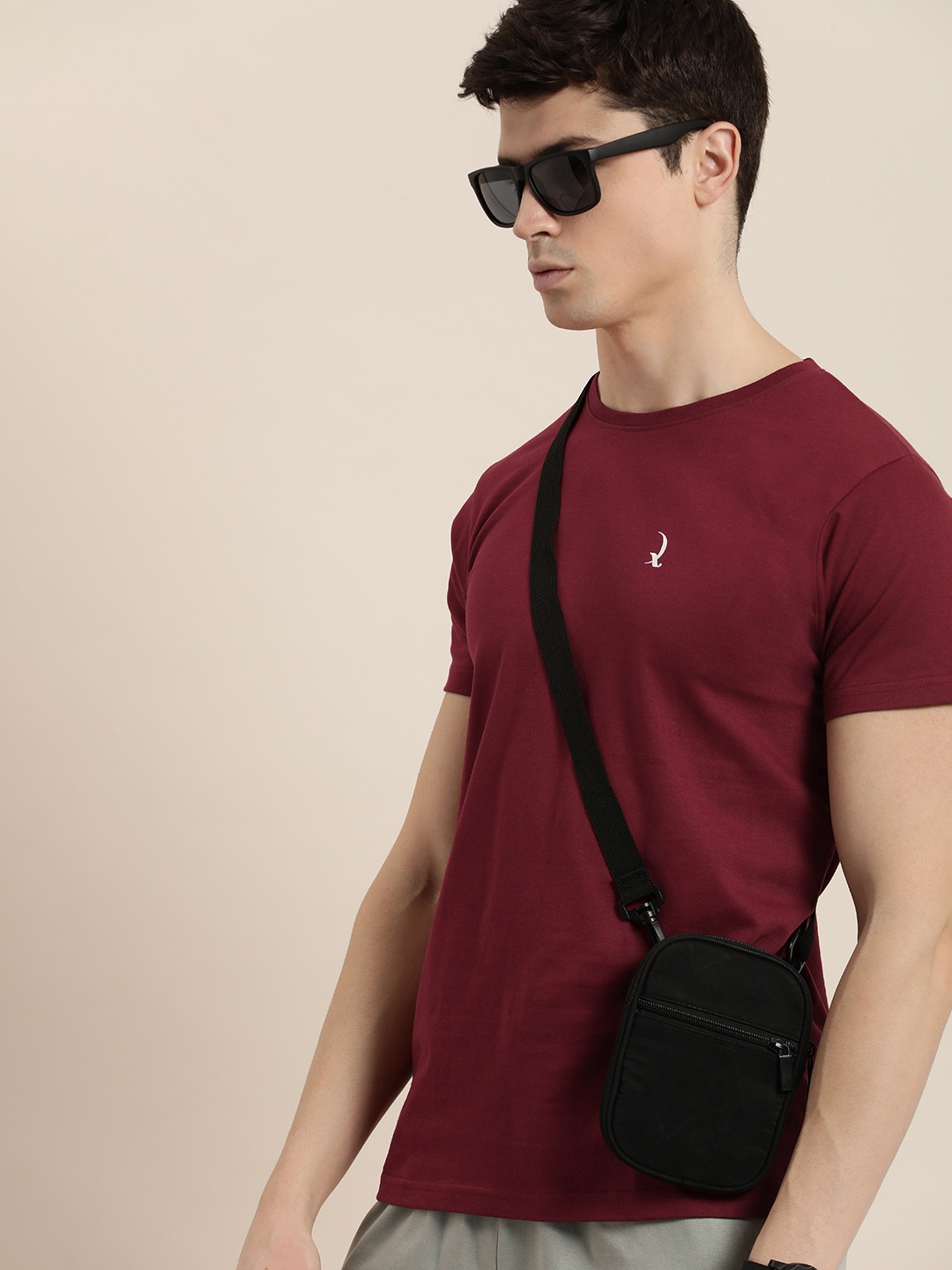 

DILLINGER Solid Pure Cotton Regular Fit T-shirt, Maroon