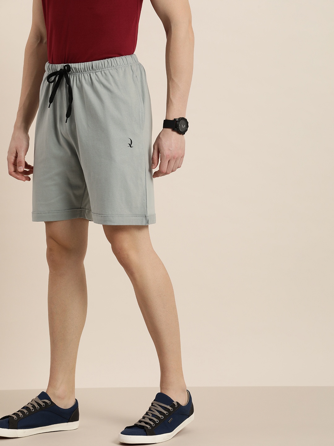 

DILLINGER Men Solid Mid-Rise Pure Cotton Regular Shorts, Grey