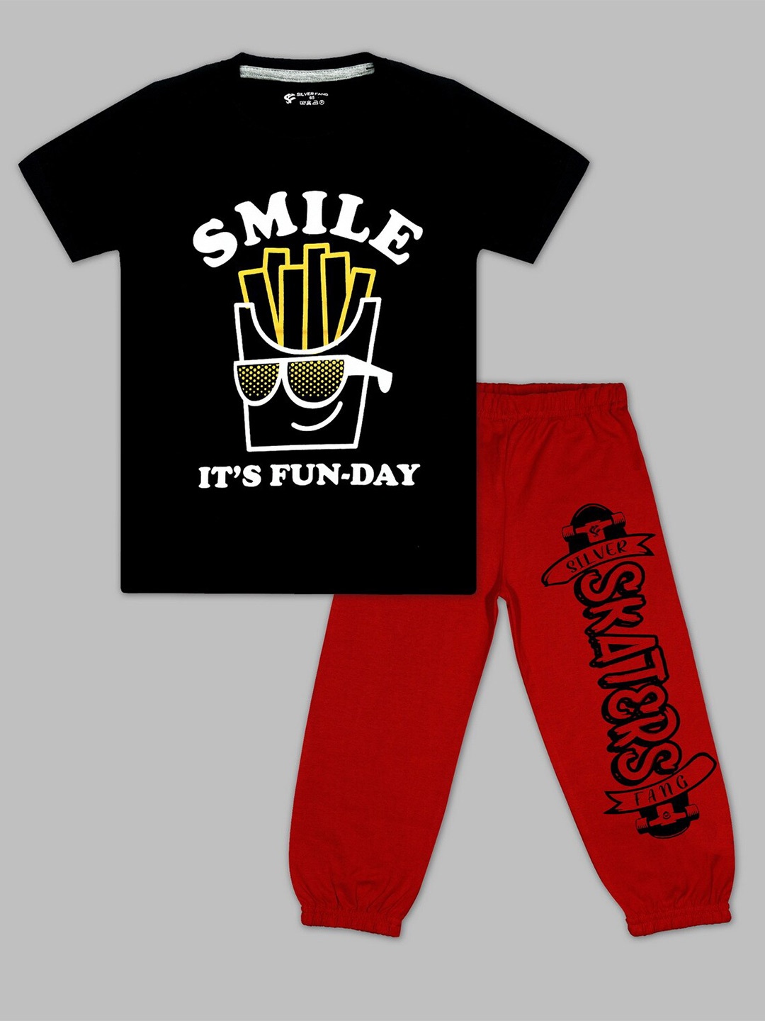 

Silver Fang Boys Printed T-shirt With Trousers, Black