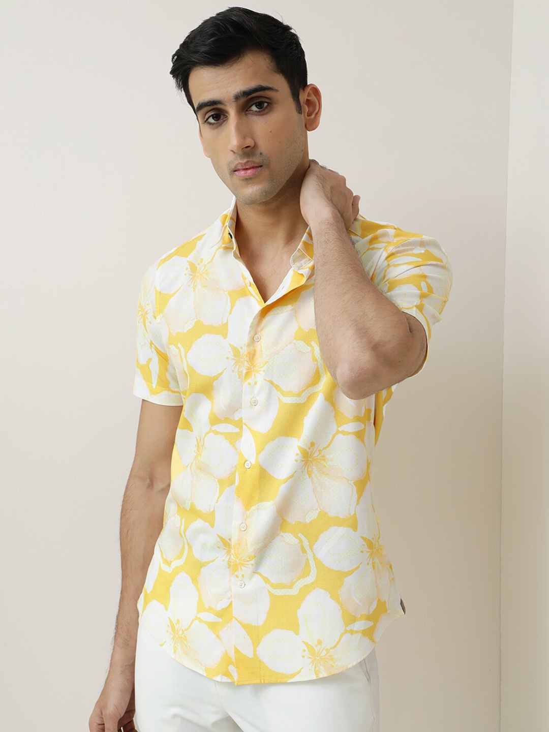 

RARE RABBIT Men Dumble Slim Fit Floral Printed Shirt, Yellow