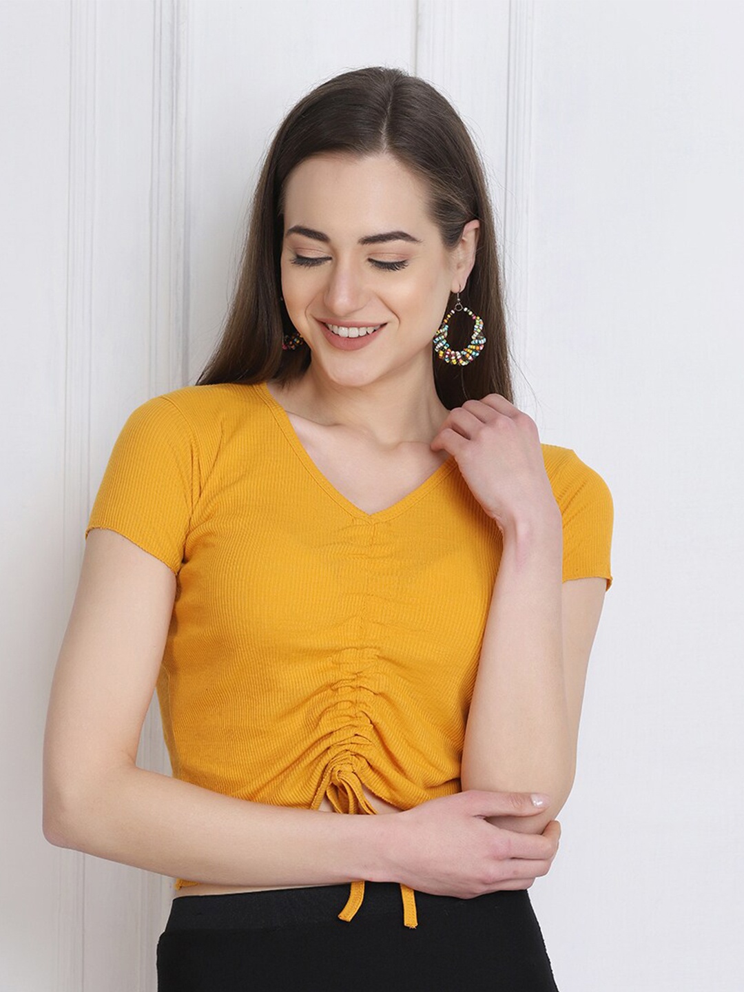 

BUY NEW TREND V-Neck Neck Crop Top, Yellow