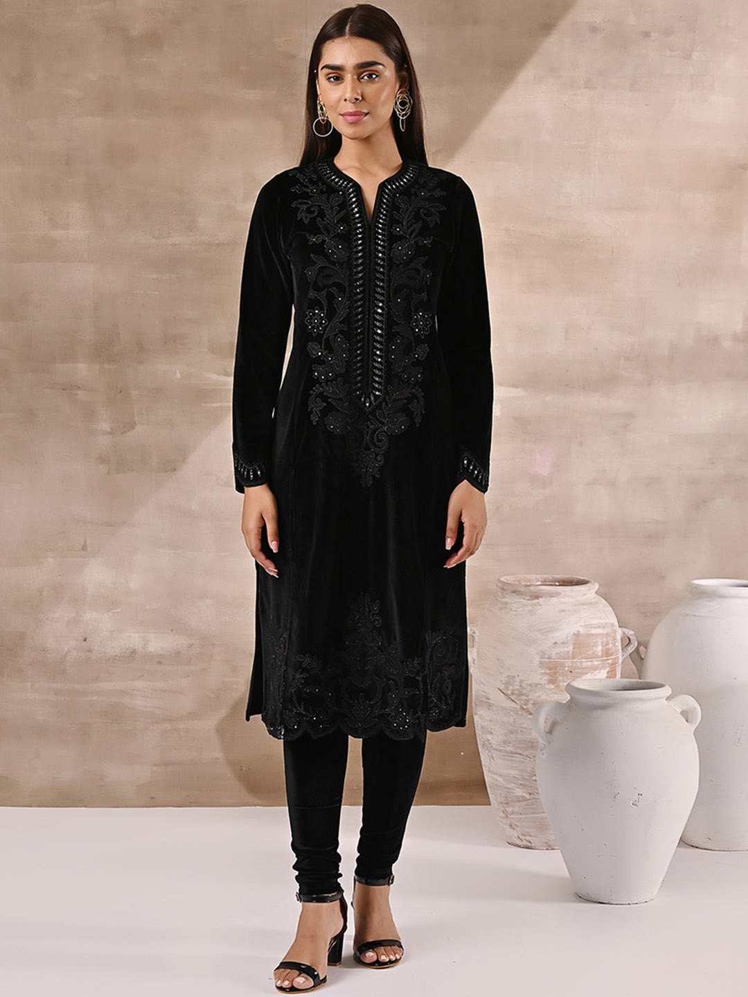 

Lakshita Women Plus Size Ethnic Motifs Embroidered Velvet Kurta, Black