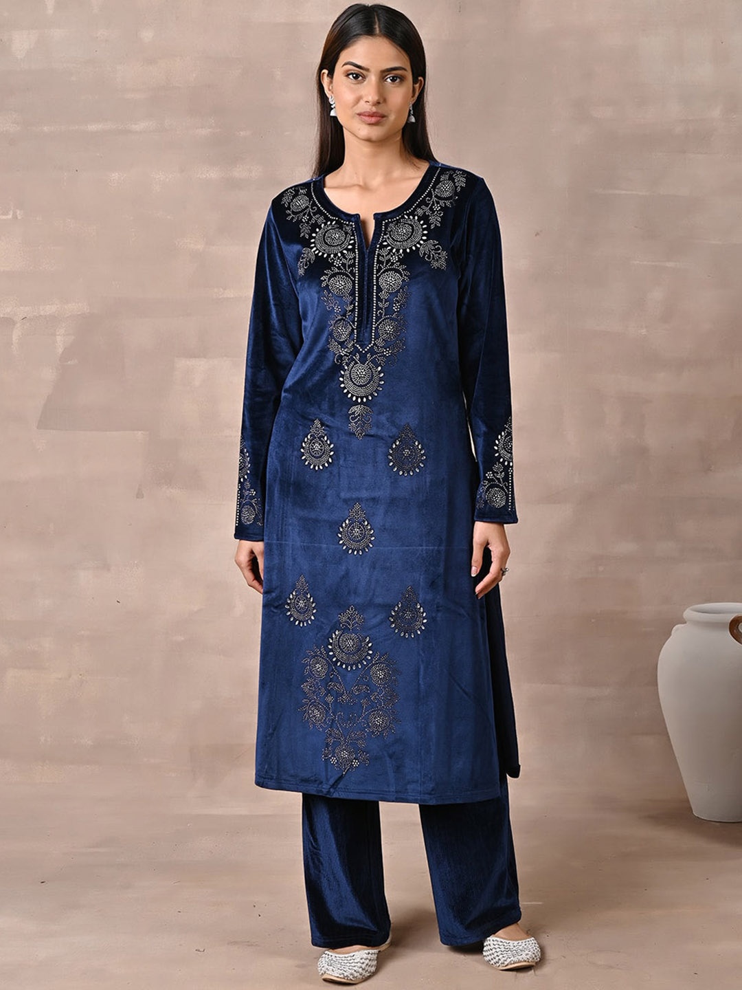 

Lakshita Women Plus Size Ethnic Motifs Embellished Beads And Stones Velvet Kurta, Navy blue