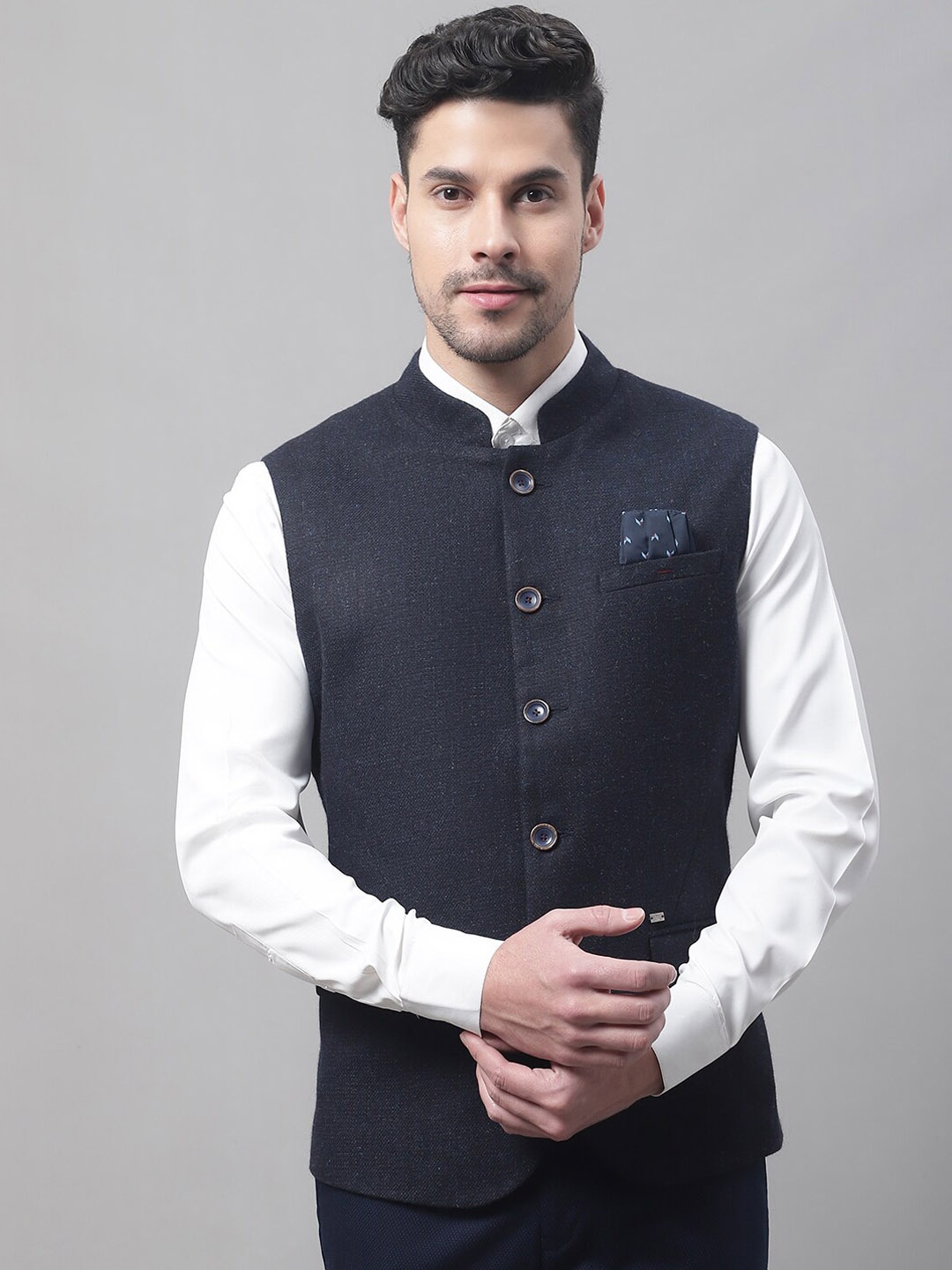 

Cantabil Men Mandarin Collar Nehru Jackets, Navy blue