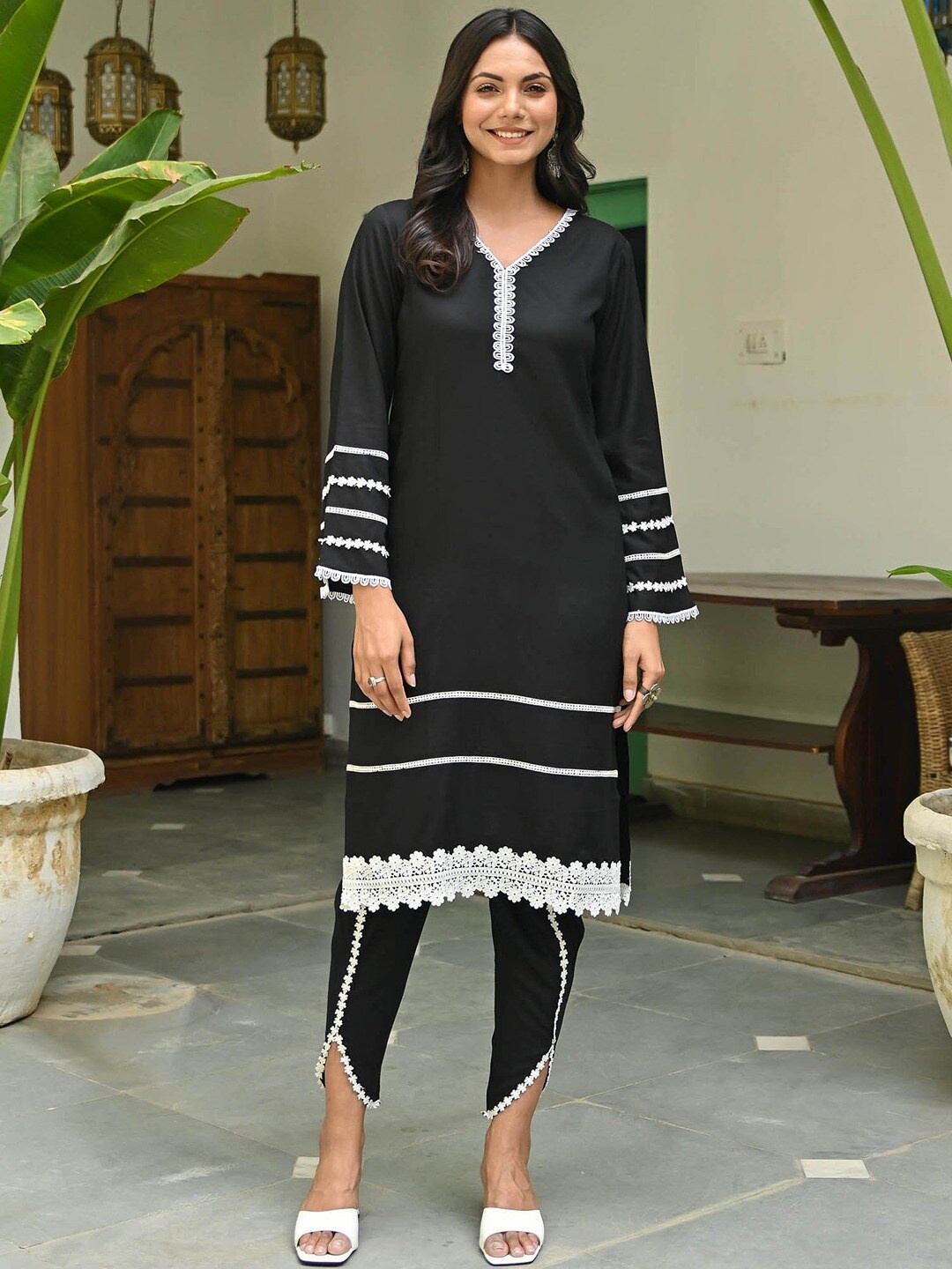 

Lavanya The Label Women Kurta with Dhoti Pants, Black