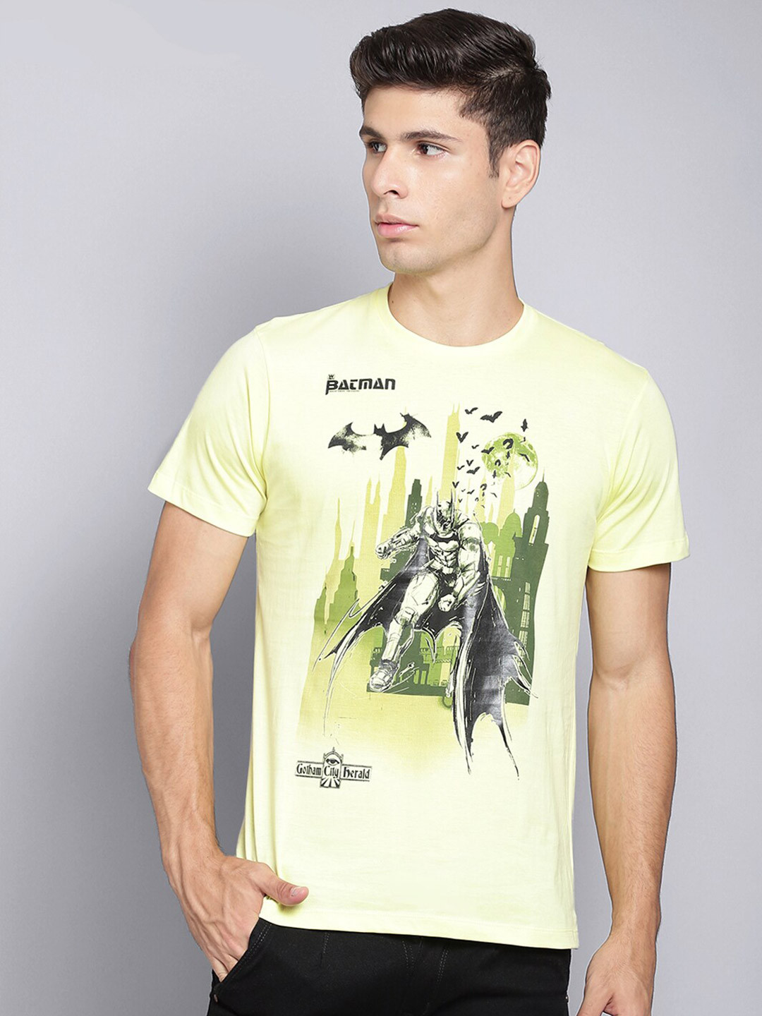 

Free Authority Men Batman Printed Slim-Fit Cotton T-Shirt, Yellow