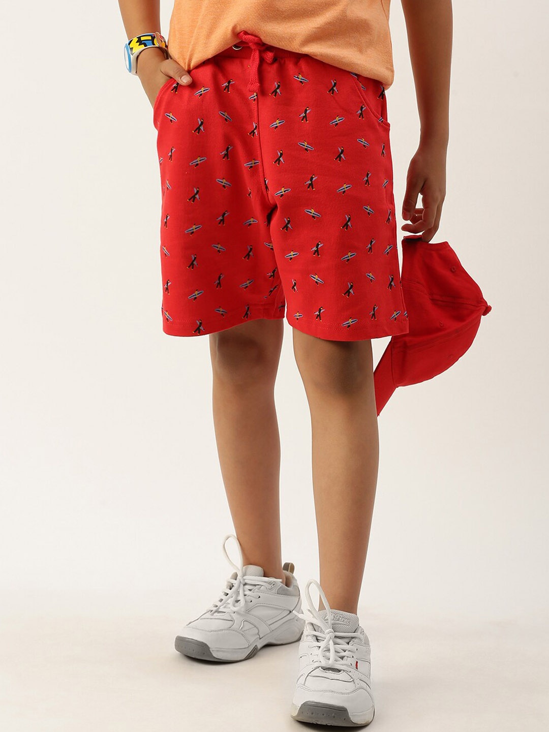 

PIPIN Boys Conversational Printed Cotton Mid Rise Regular Shorts, Red