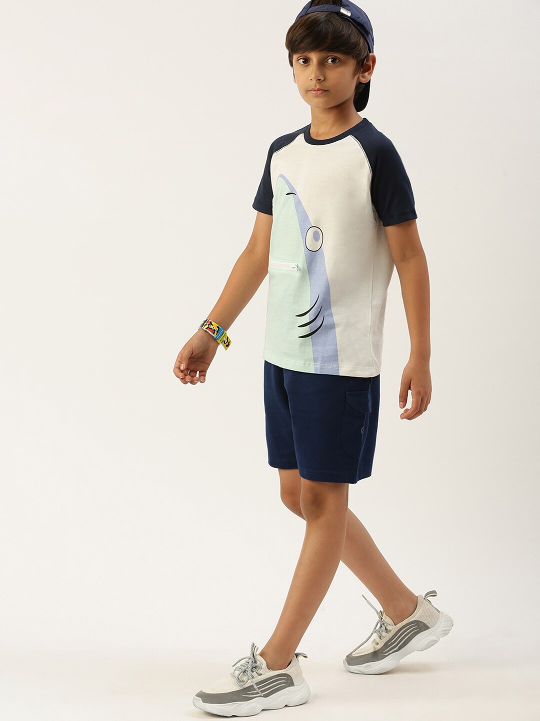 

PIPIN Boys Mid-Rise Regular Fit Cotton Sports Shorts, Navy blue