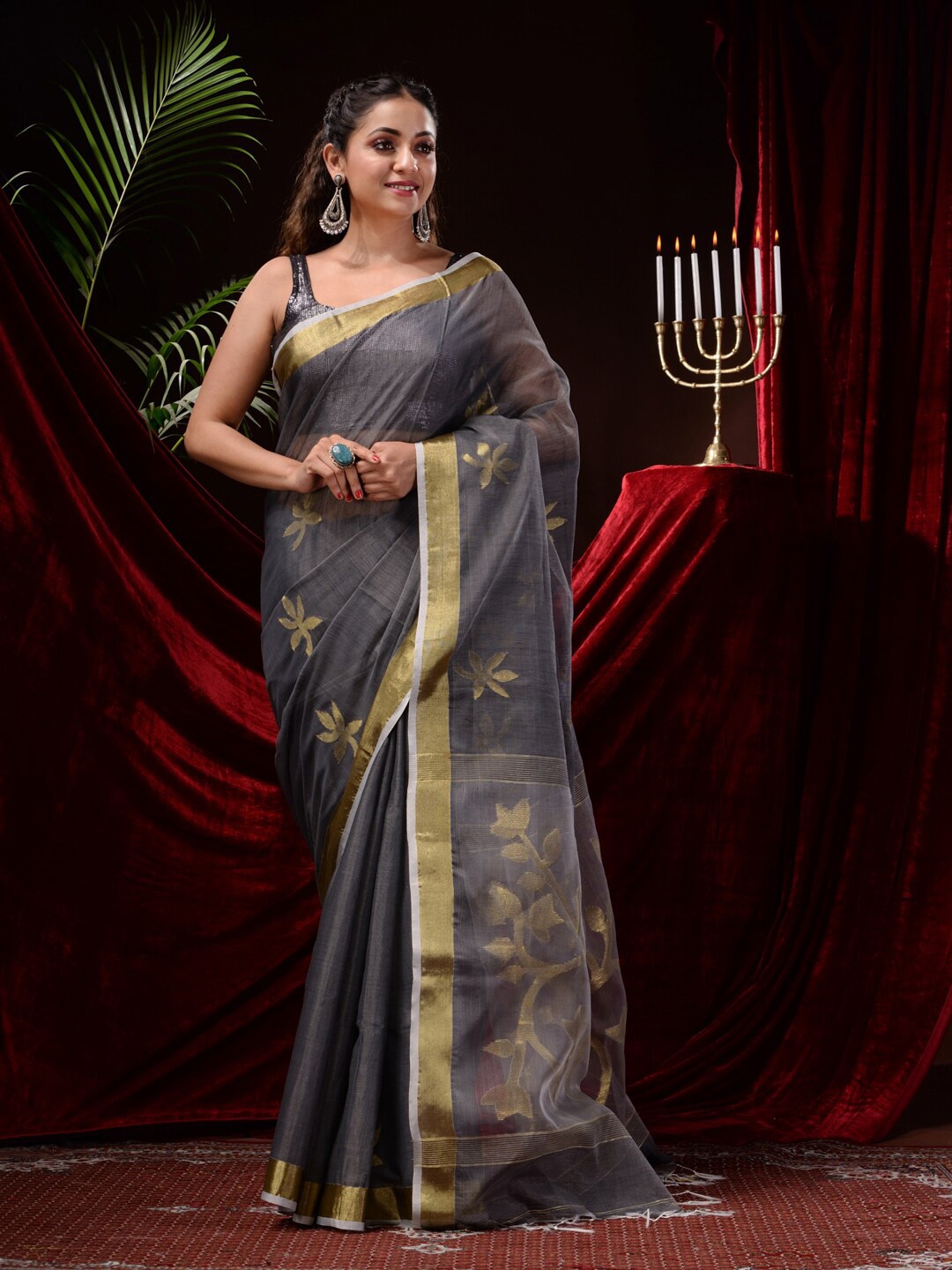 

Mitera Floral Woven Design Zari Silk Cotton Jamdani Saree, Grey