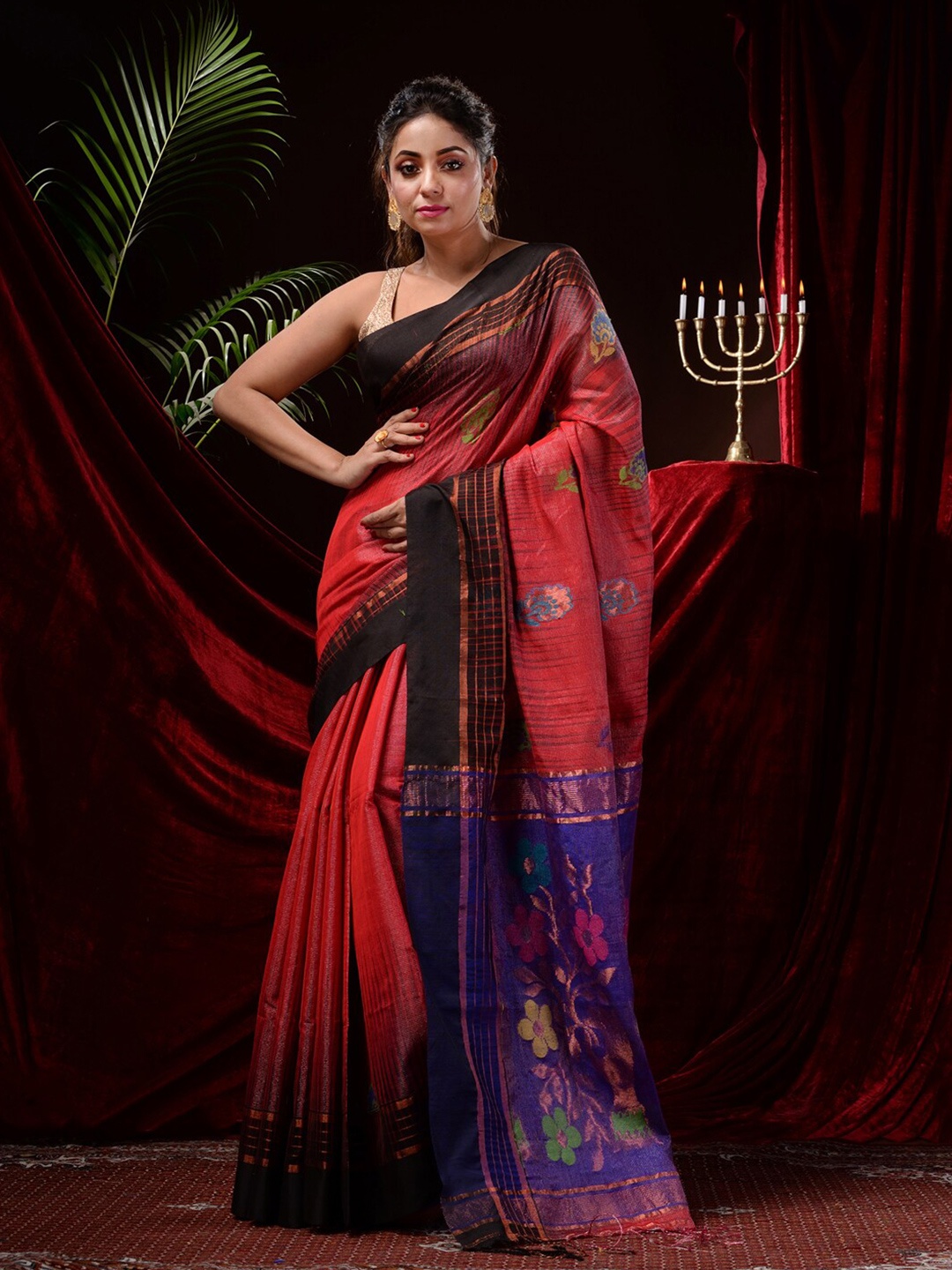 

Mitera Floral Woven Design Zari Detailed Jamdani Saree, Red