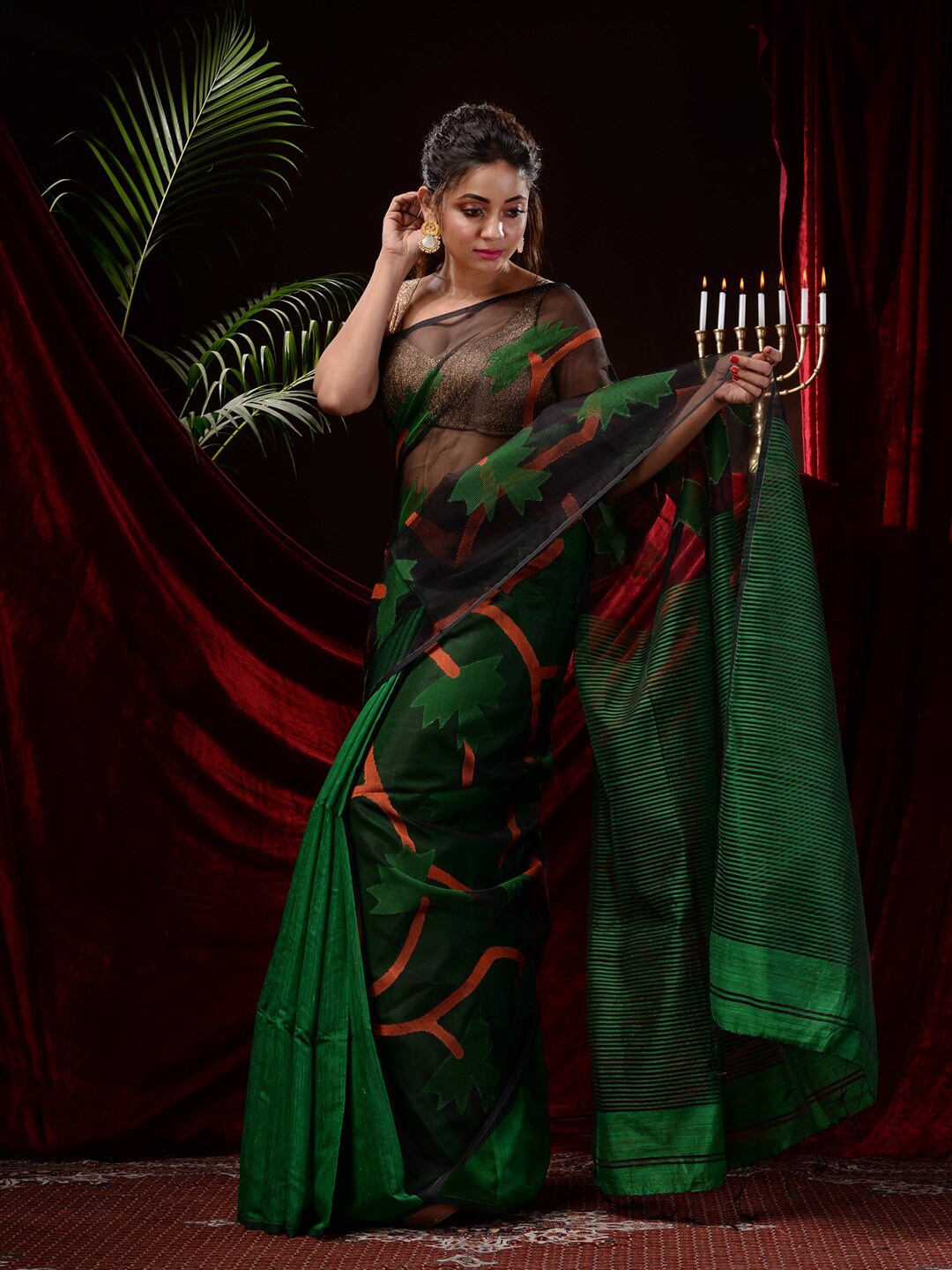 

Mitera Woven Design Silk Blend Jamdani Saree, Green