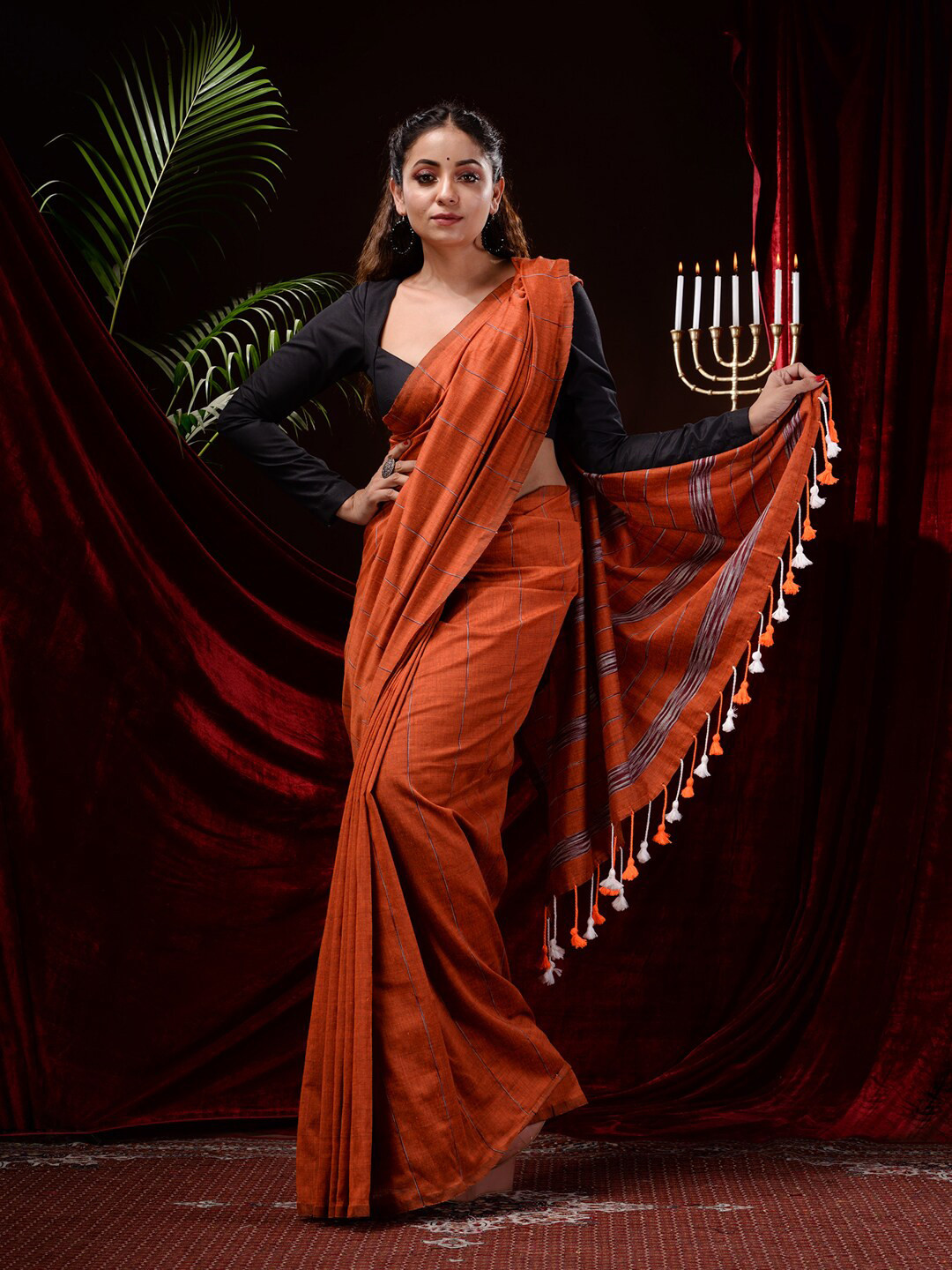 

Mitera Woven Design Pure Cotton Saree, Orange