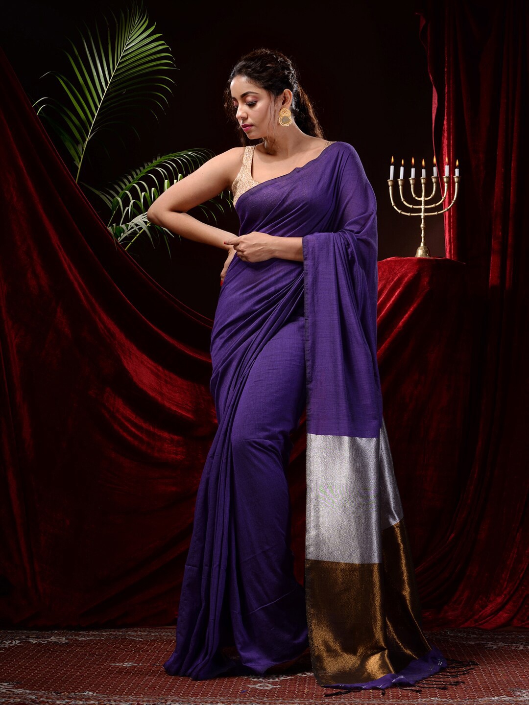 

Mitera Coloureblocked Pure Cotton Saree, Purple