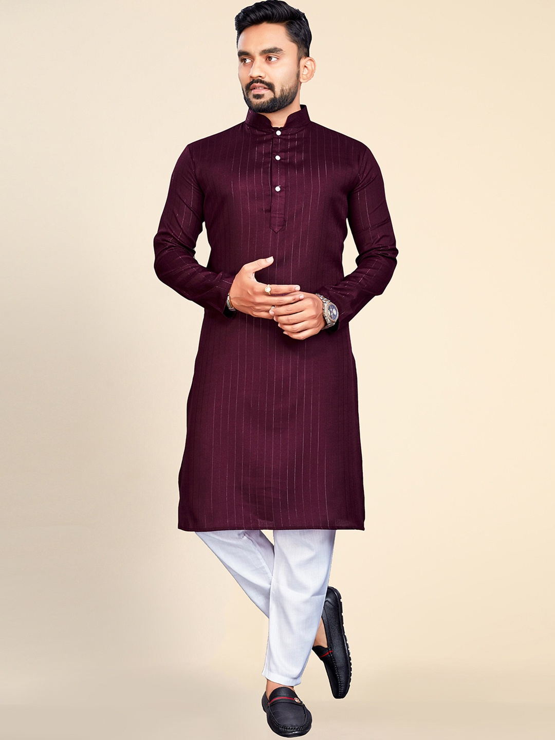 

Ekta Textiles Men Striped Pure Cotton Jacquard Kurta with Pyjamas, Purple