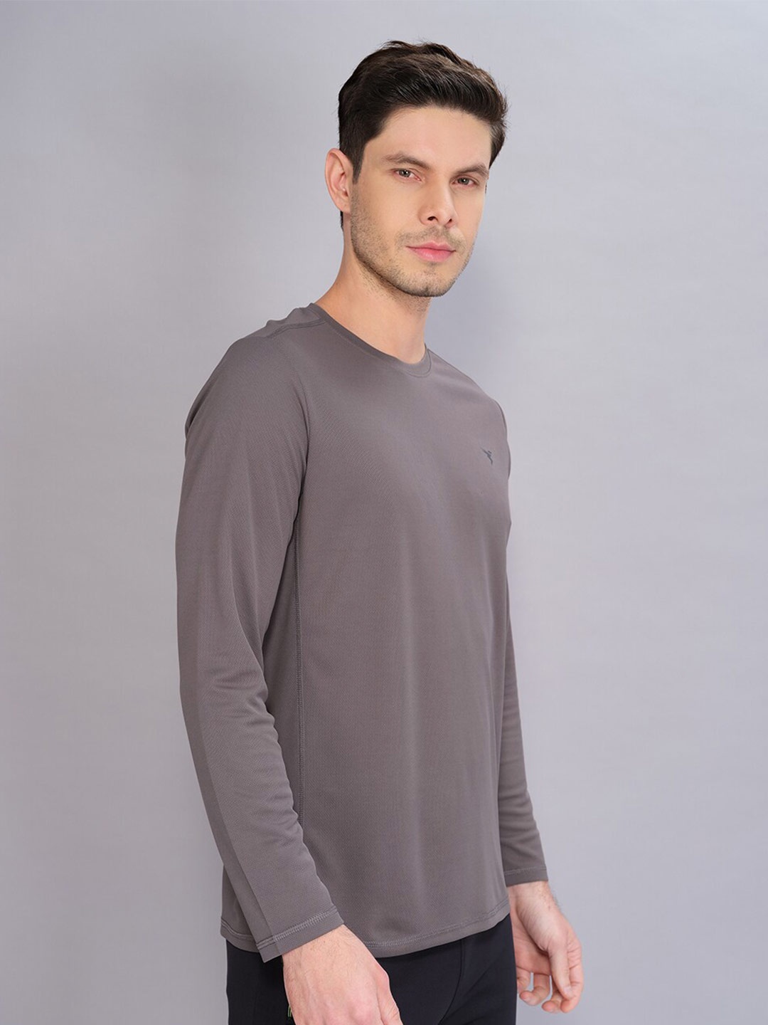 

Technosport Antimicrobial Active Slim Fit T-shirt, Grey