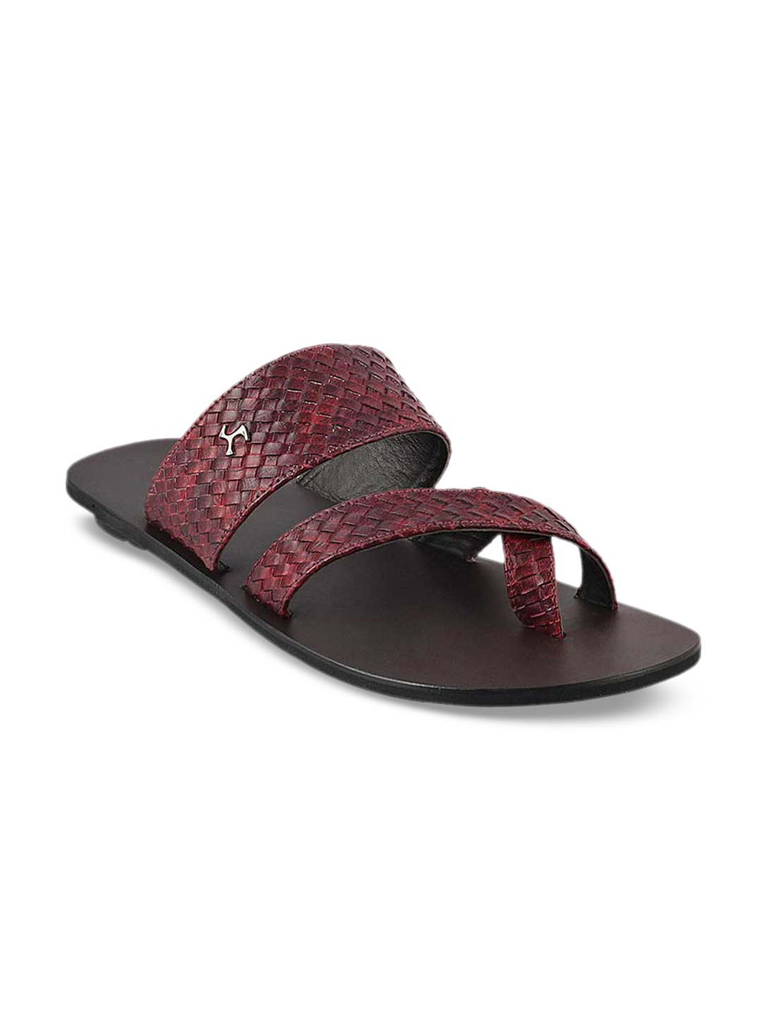 

Mochi Men Maroon Textured Sandals