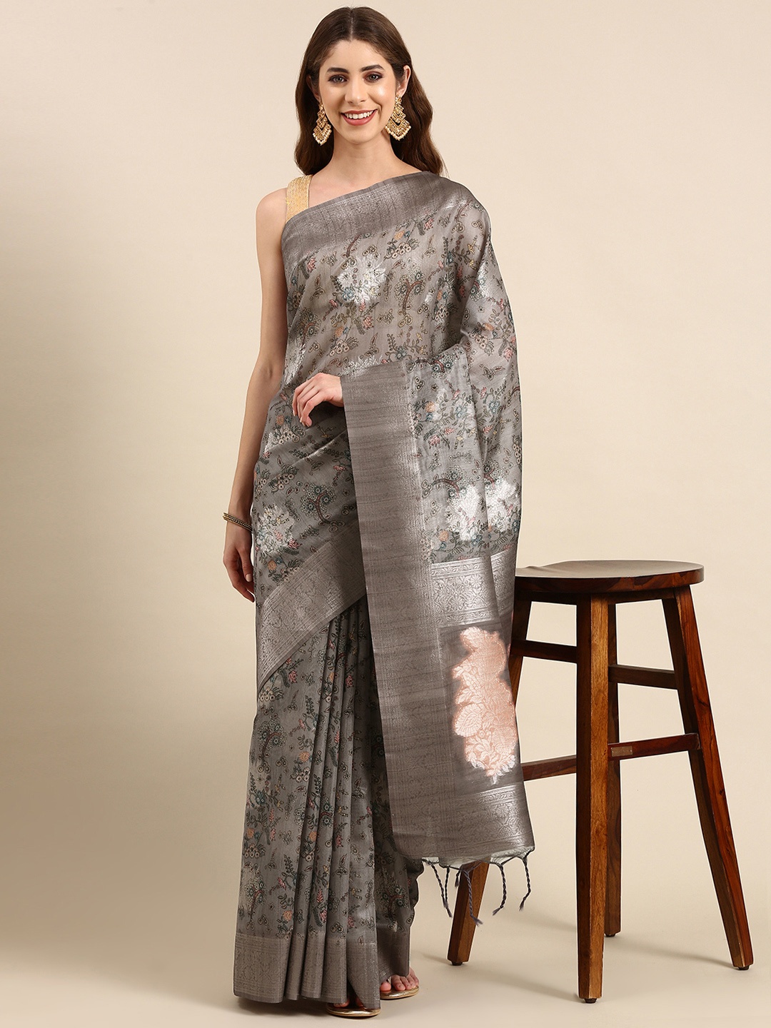 

VISHNU WEAVES Printed Zari Banarasi Saree, Grey