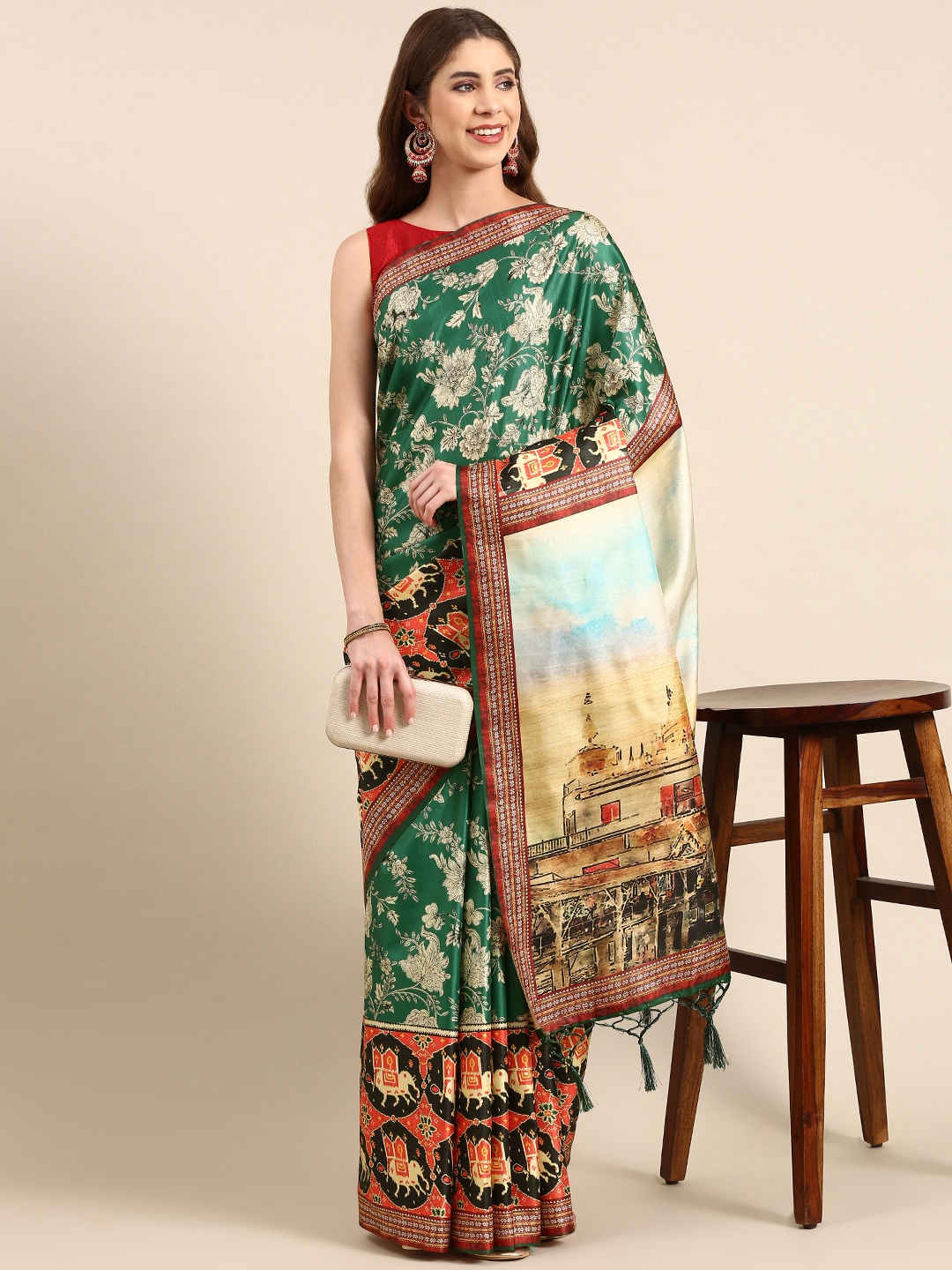 

VISHNU WEAVES Floral Printed Silk Cotton Ikat Saree, Green
