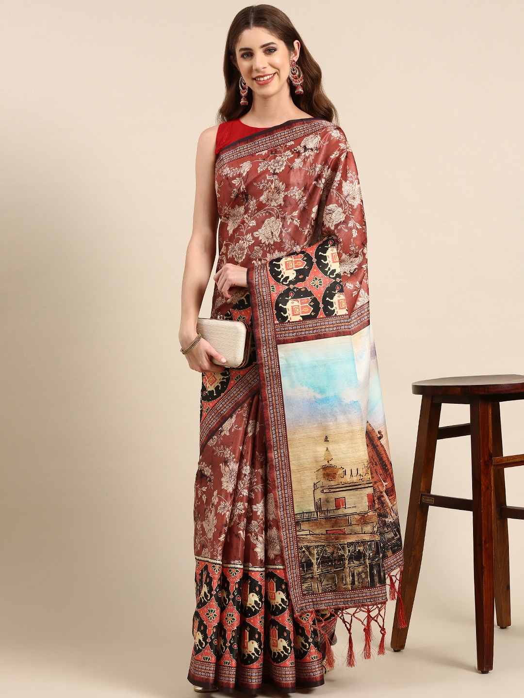 

VISHNU WEAVES Floral Printed Silk Cotton Ikat Saree, Red