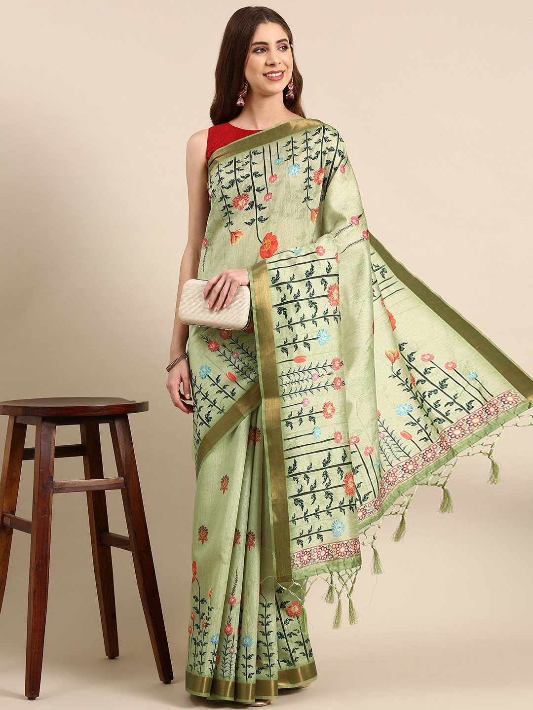 

VISHNU WEAVES Floral Printed Banarasi Saree, Lime green