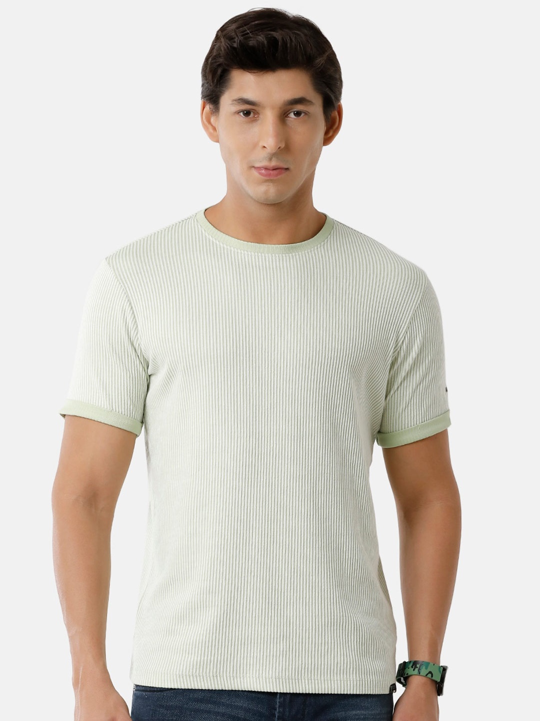 

Voi Jeans Men Round Neck T-shirt, Sea green